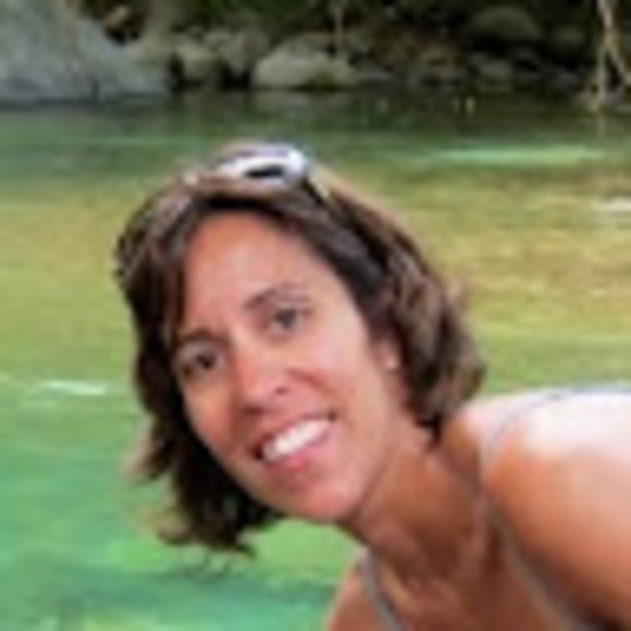 Meet your Posher, Sylvia - Picture 1 of 1